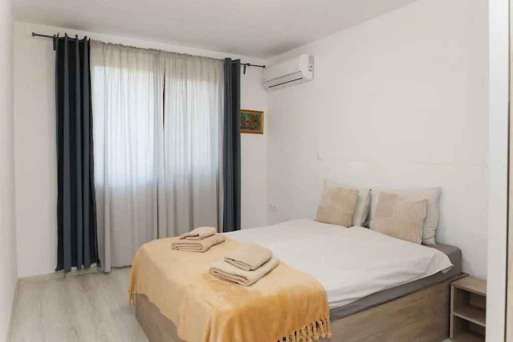 Elit Park Apartment Bright & Cozy Plovdiv